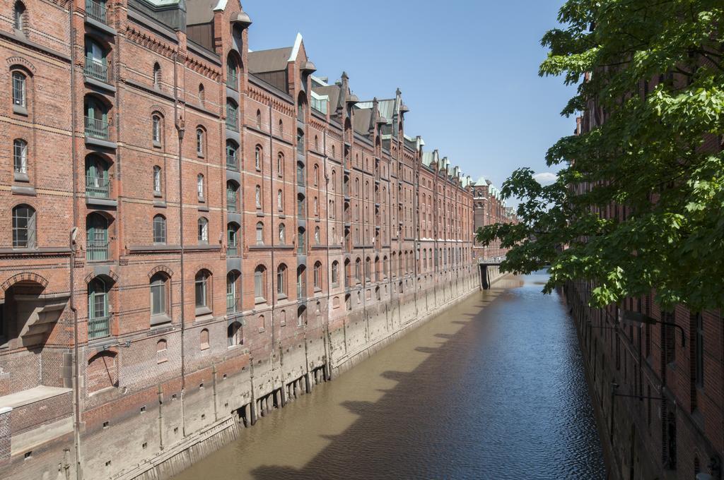 Appartements in der historischen Deichstrasse contactless Check in Hamburg Exterior foto